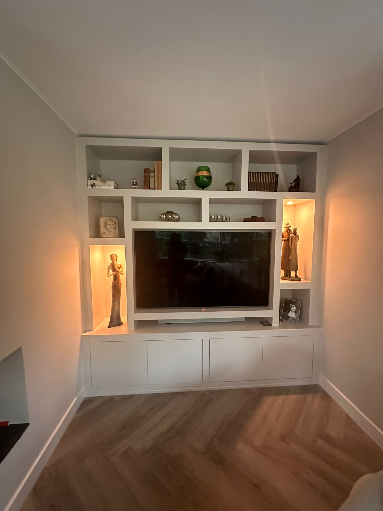 Inbouwkast op maat met spots